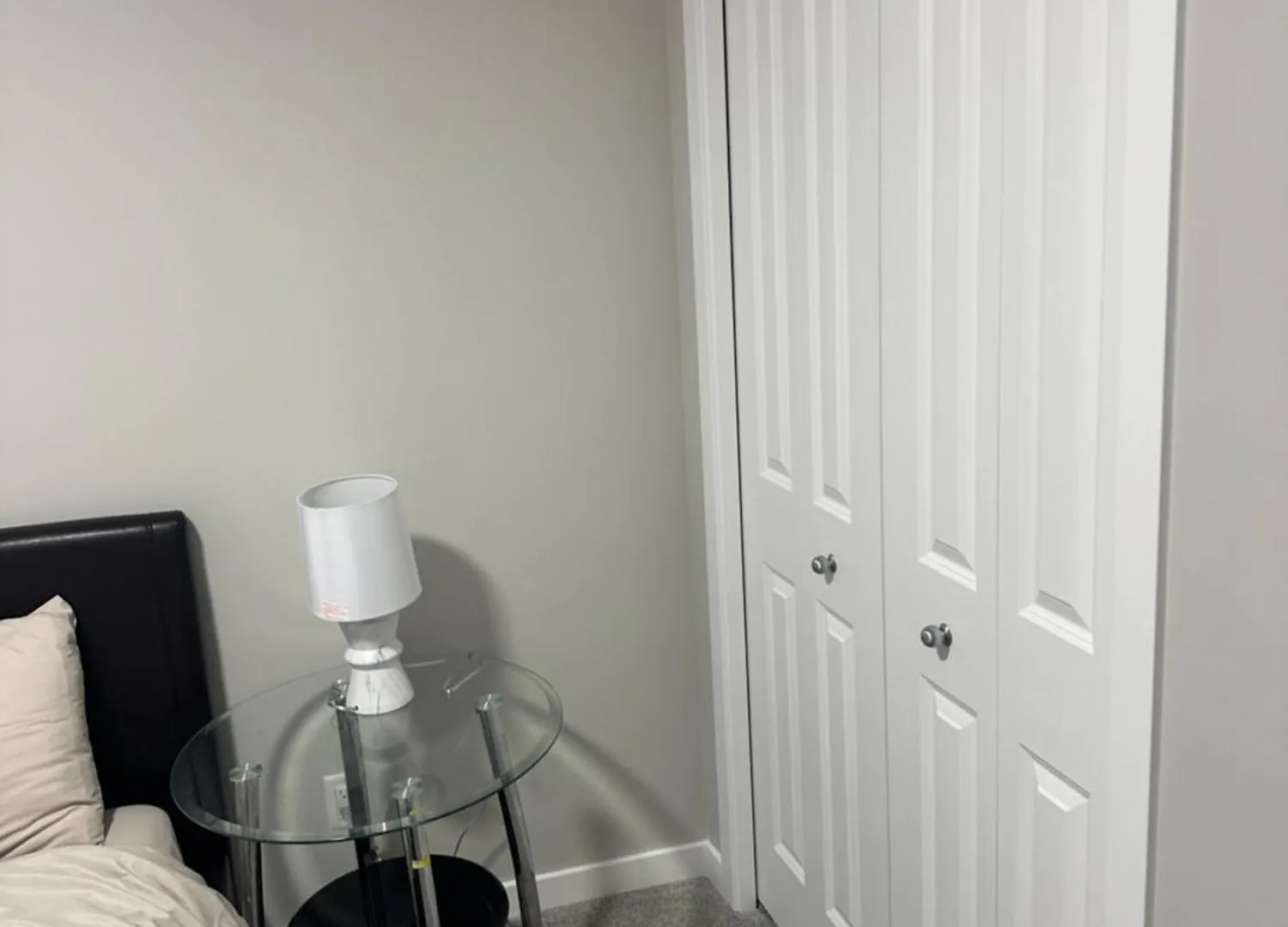 Dom wakacyjny 3 Bedroom House In Nw Calgary