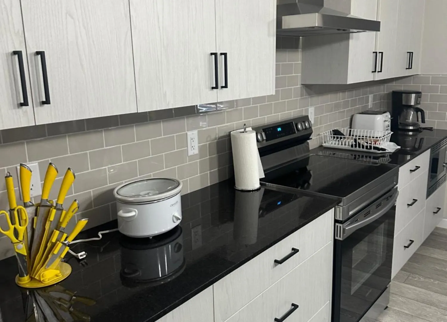 3 Bedroom House In Nw Calgary Dom wakacyjny