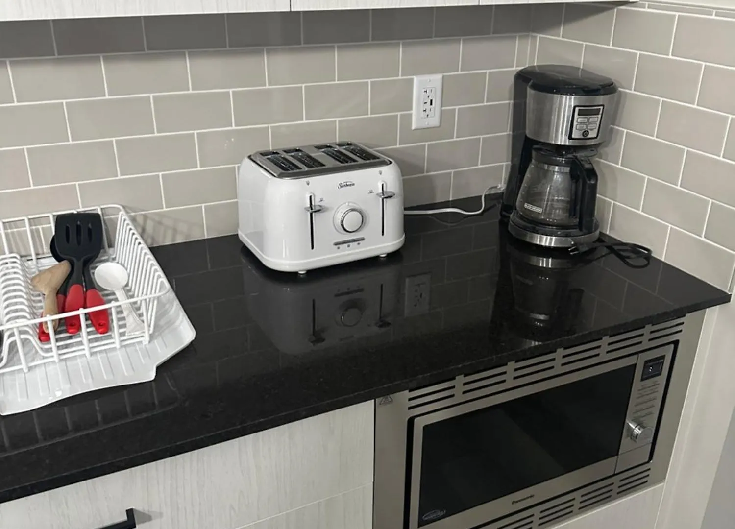 3 Bedroom House In Nw YYC 0*,